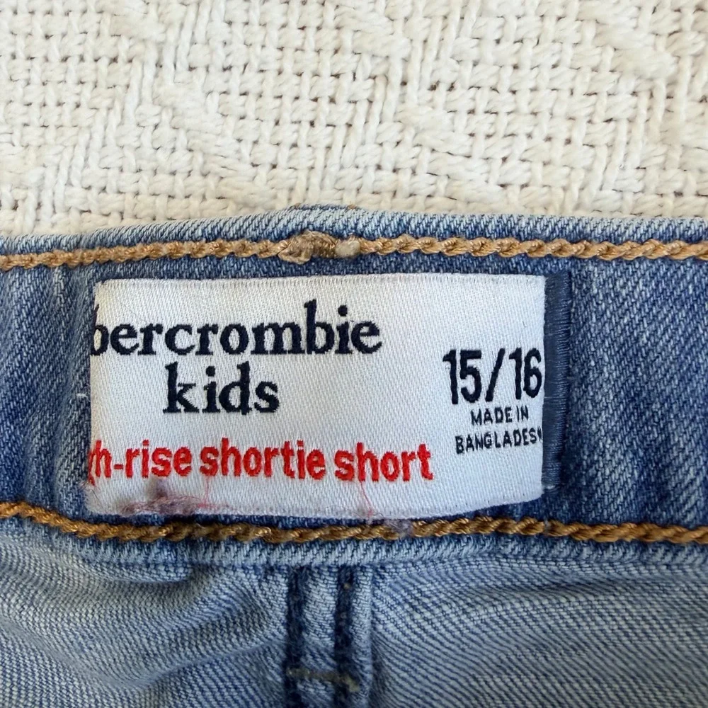 Abercrombie Kids High Rise Shortie Denim Shorts Distressed Frayed Hem Size 15/16